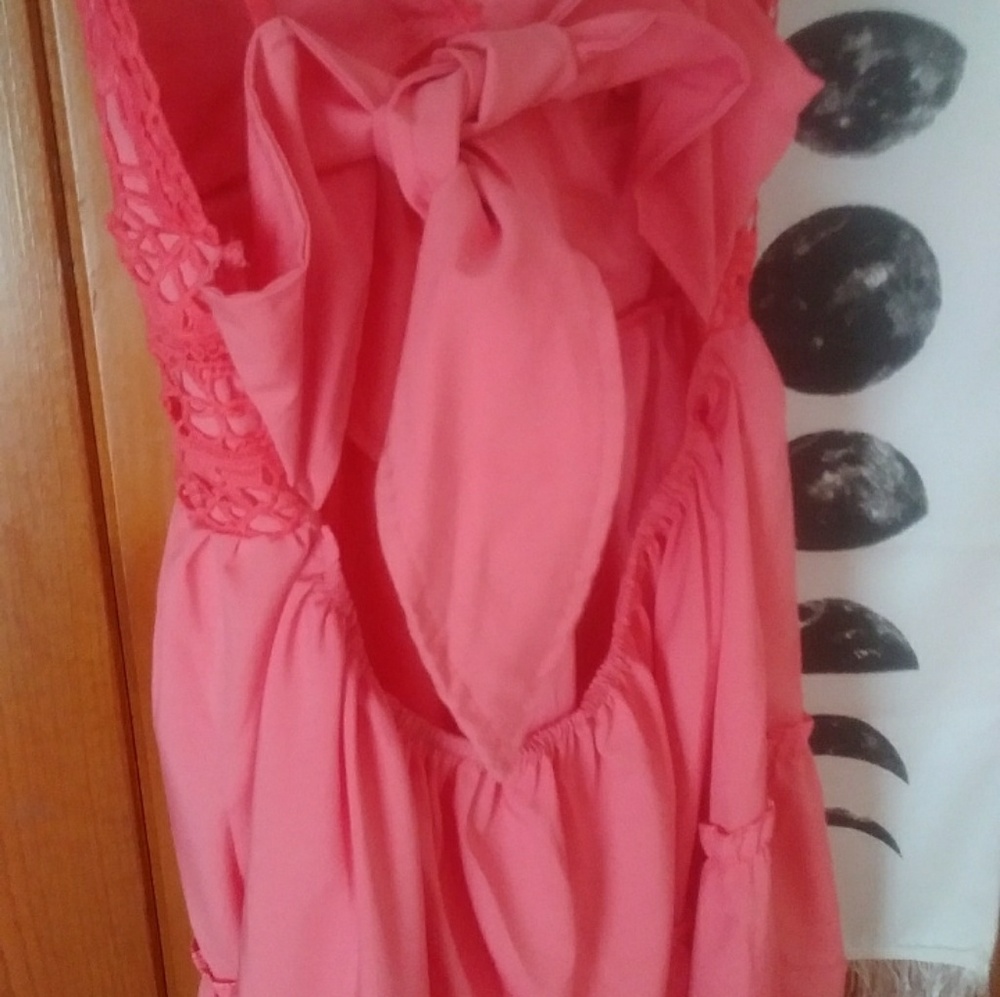 Dress - Picture 4 of 5